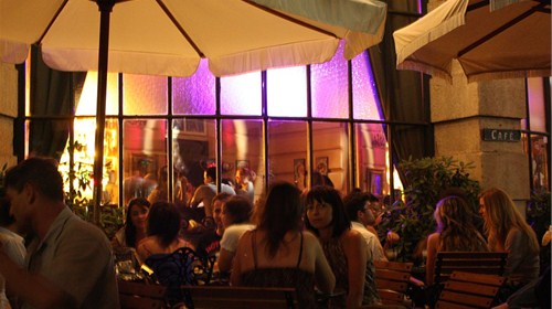 Bars & Nightlife