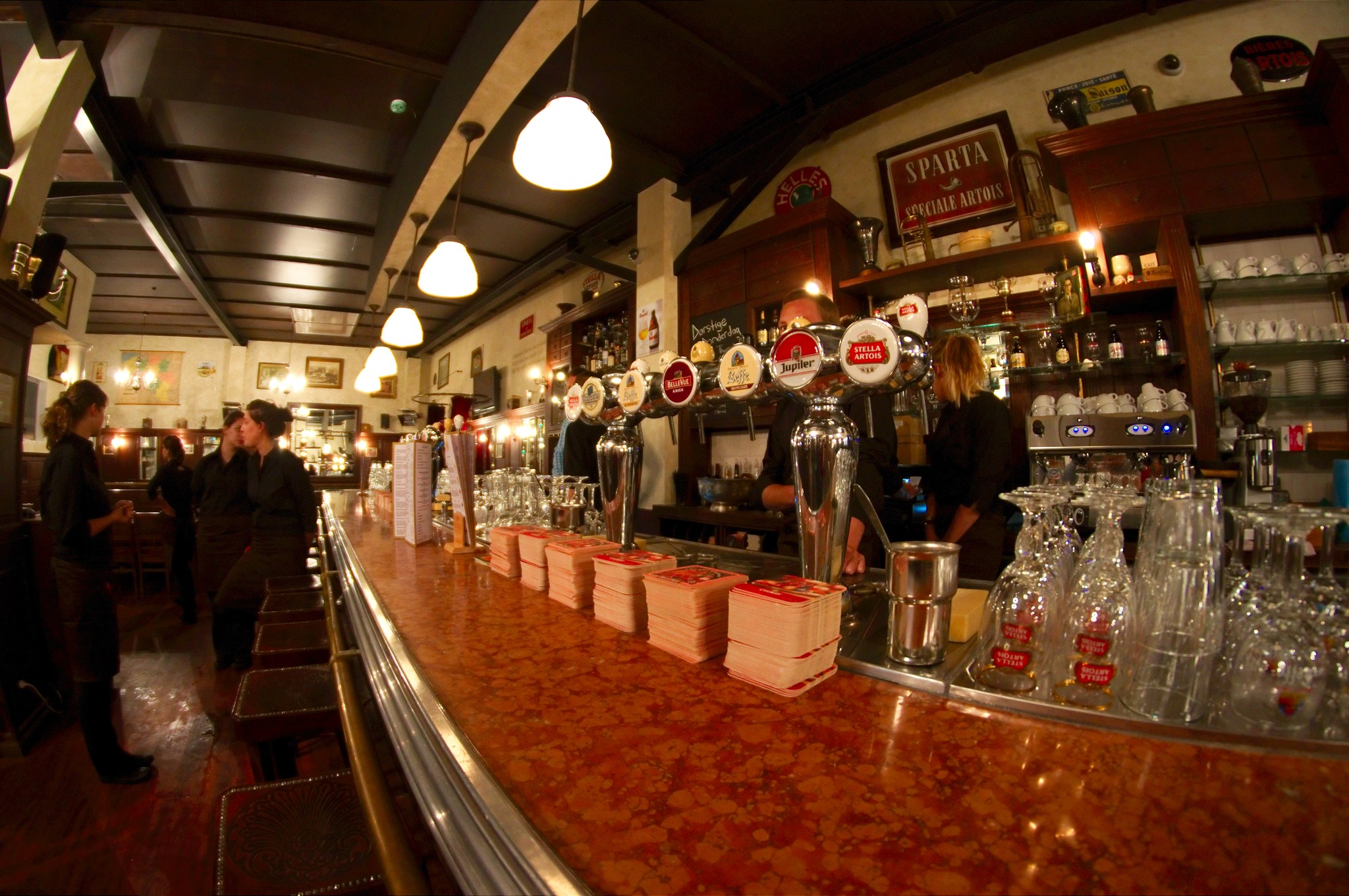 Christchurch Bars & Nightlife